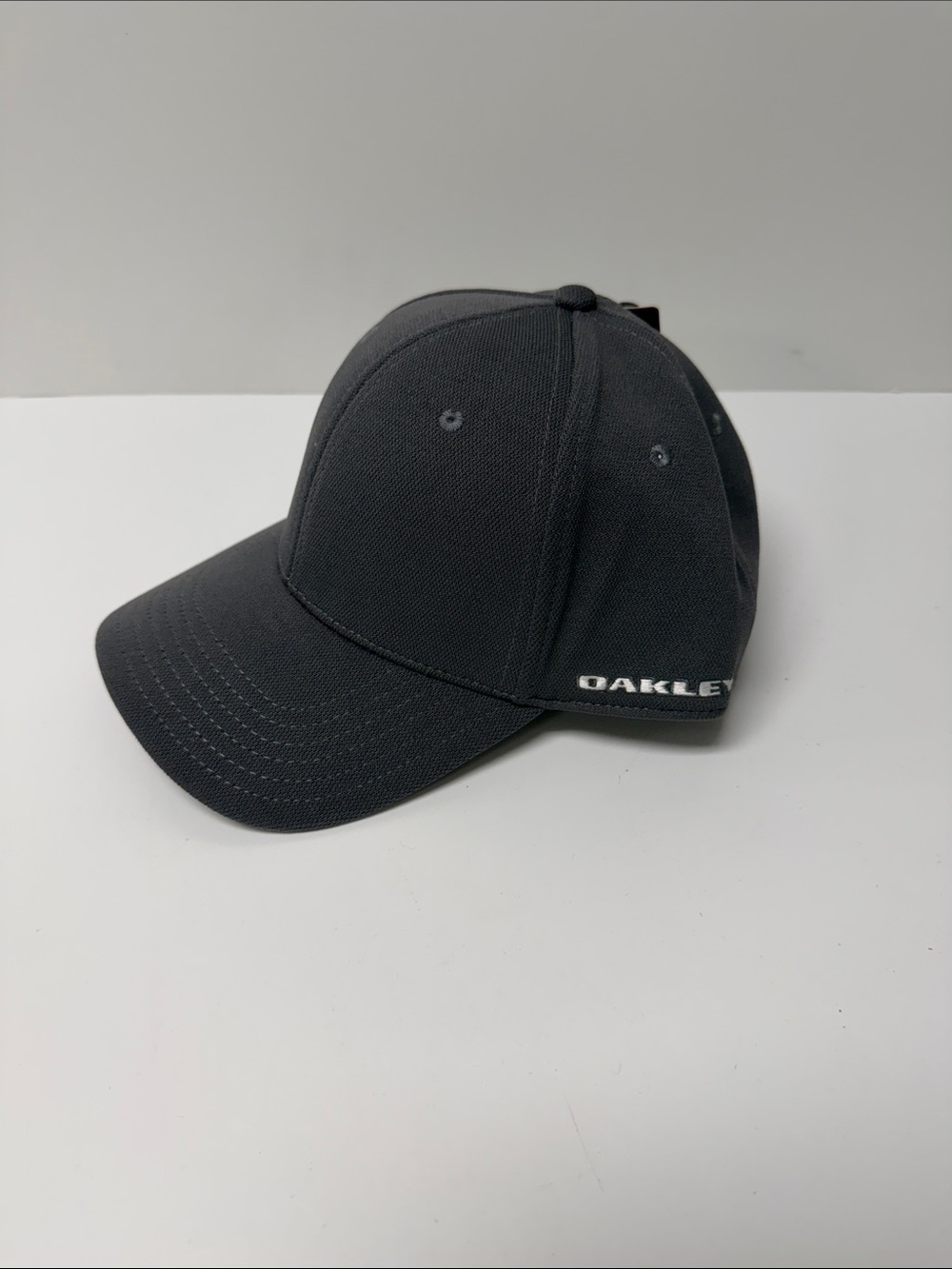 Oakley Men's Charcoal Baseball Cap